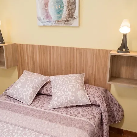 Charming House In With Terrace * Geria